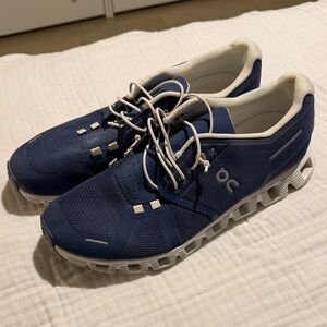 On Running Women’s 9.5